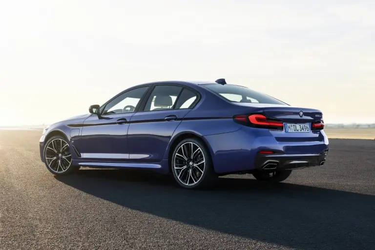 BMW Serie 5 2020 - Foto ufficiali - 5