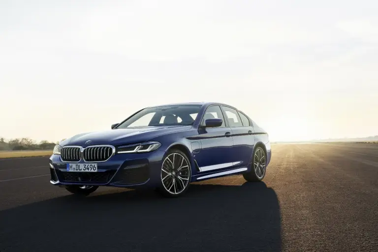 BMW Serie 5 2020 - Foto ufficiali - 8