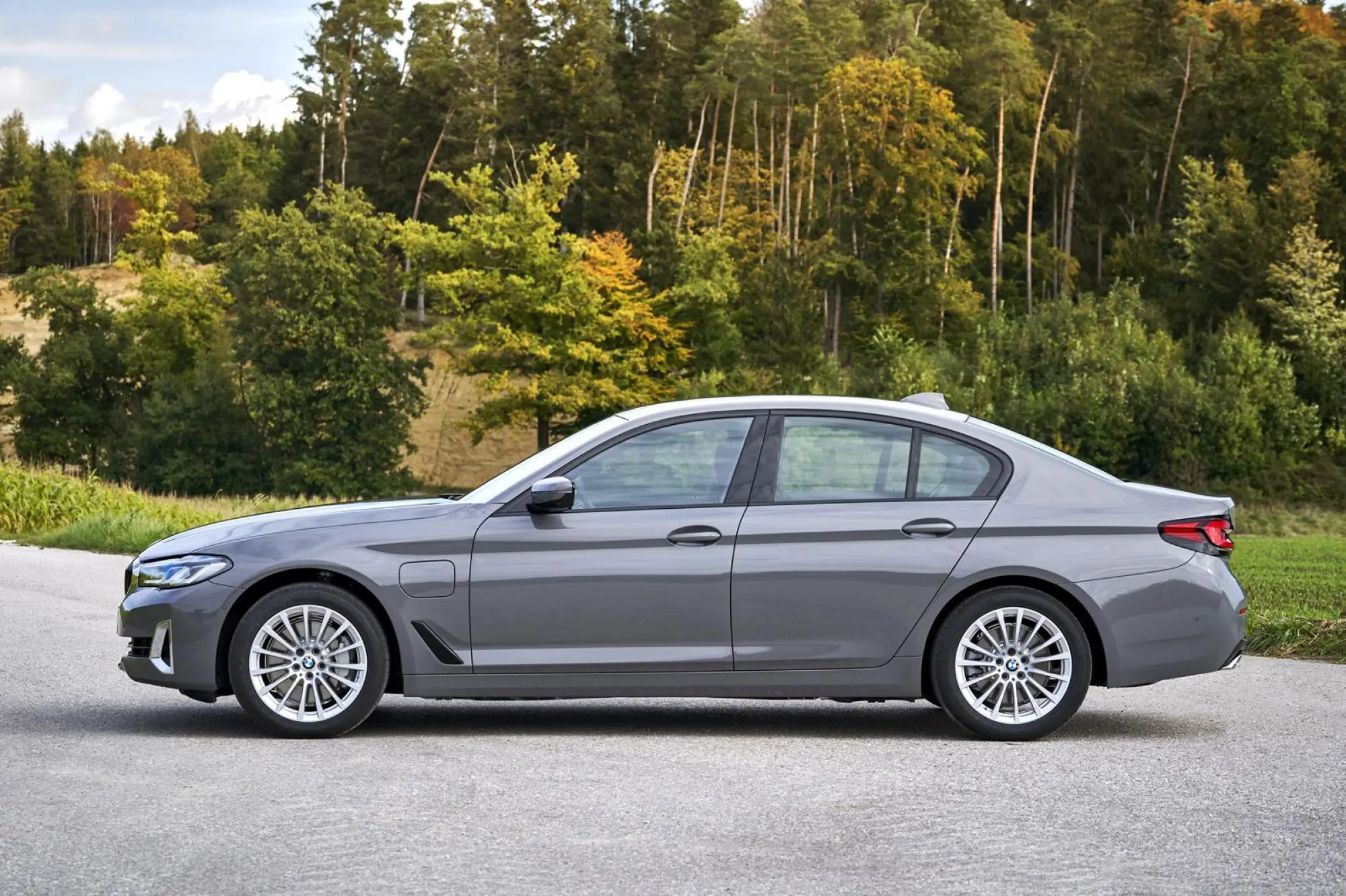 BMW Serie 5 2020 - Nuove foto ufficiali - 65