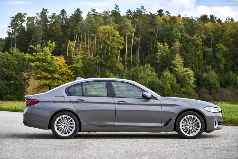 BMW Serie 5 2020 - Nuove foto ufficiali - 55