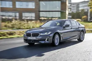BMW Serie 5 2020 - Nuove foto ufficiali