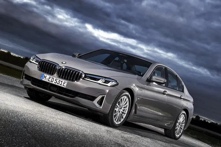 BMW Serie 5 2020 - Nuove foto ufficiali - 52
