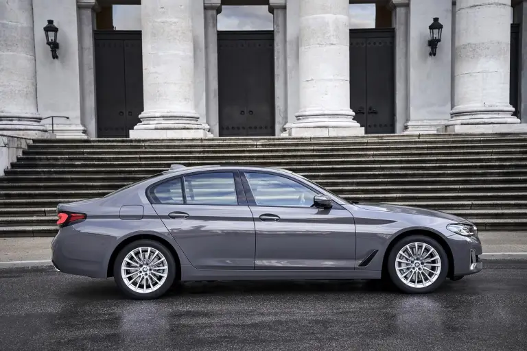 BMW Serie 5 2020 - Nuove foto ufficiali - 50