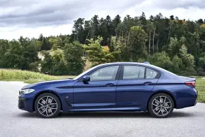 BMW Serie 5 2020 - Nuove foto ufficiali