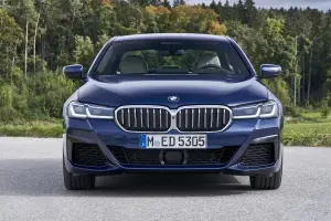 BMW Serie 5 2020 - Nuove foto ufficiali