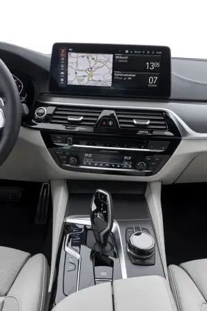 BMW Serie 5 2020 - Nuove foto ufficiali