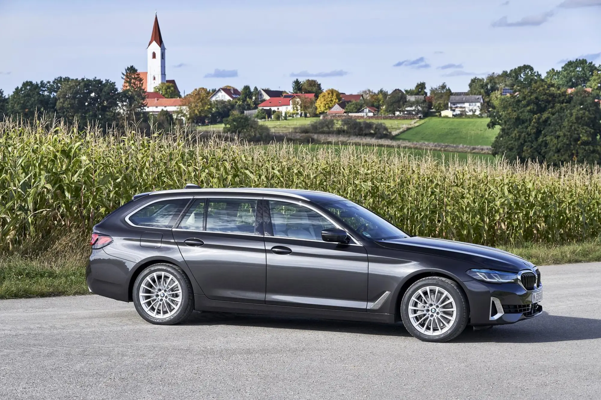 BMW Serie 5 2020 - Nuove foto ufficiali - 15