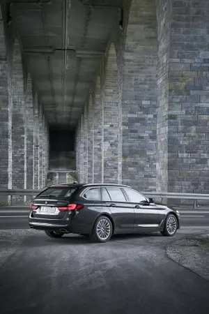 BMW Serie 5 2020 - Nuove foto ufficiali