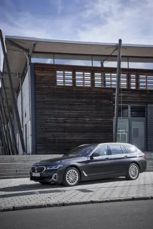 BMW Serie 5 2020 - Nuove foto ufficiali