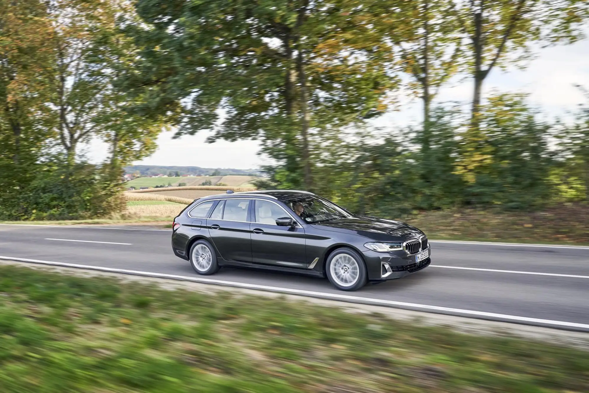 BMW Serie 5 2020 - Nuove foto ufficiali - 27