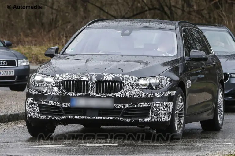 BMW Serie 5 facelift - Foto spia 16-04-2013 - 1
