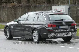 BMW Serie 5 facelift - Foto spia 16-04-2013 - 5