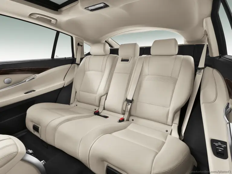 BMW Serie 5 Gran Turismo - 2014 - 31