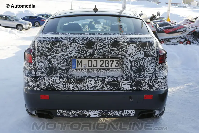 BMW Serie 5 GT 2014 - Foto spia 09-02-2013 - 5