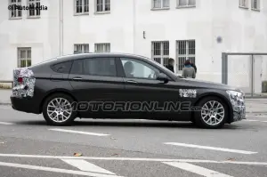 BMW Serie 5 GT facelift 2013 - Foto spia 13-11-2012 - 3