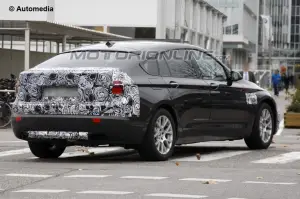 BMW Serie 5 GT facelift 2013 - Foto spia 13-11-2012 - 4