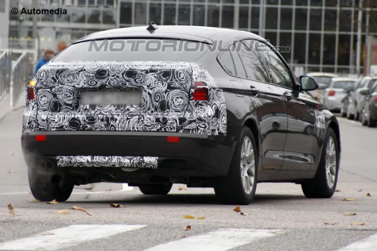 BMW Serie 5 GT facelift 2013 - Foto spia 13-11-2012 - 5