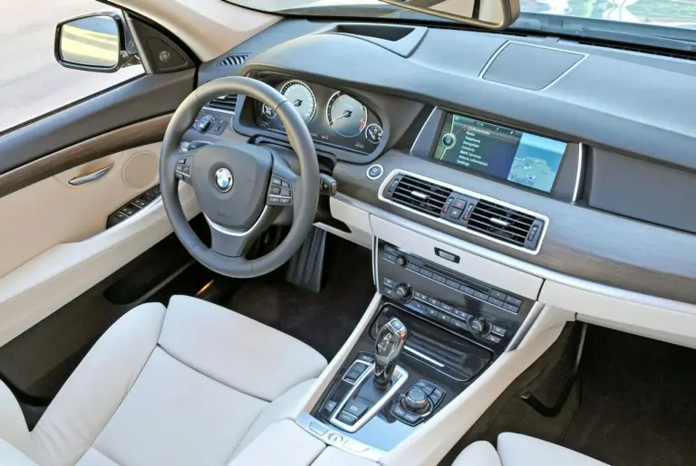 BMW Serie 5 GT - 22