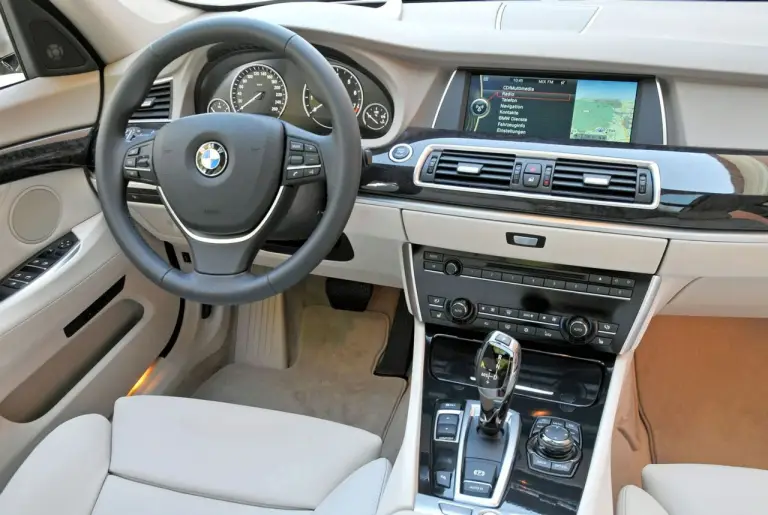 BMW Serie 5 GT - 37