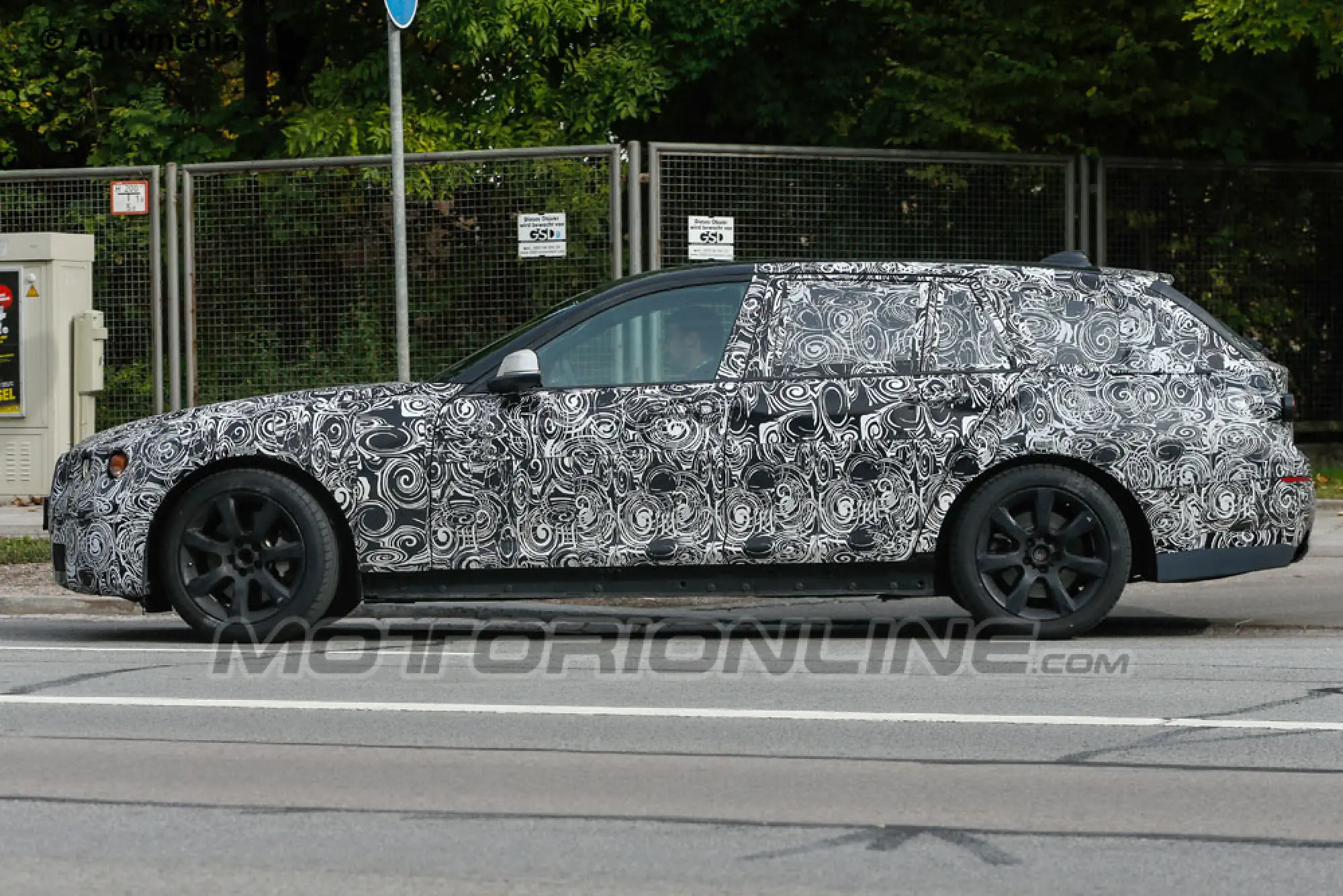 BMW Serie 5 MY 2016 - Foto spia 06-11-2013 - 5