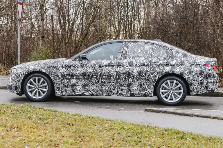 BMW Serie 5 MY 2017 - Foto spia 07-01-2016 - 6