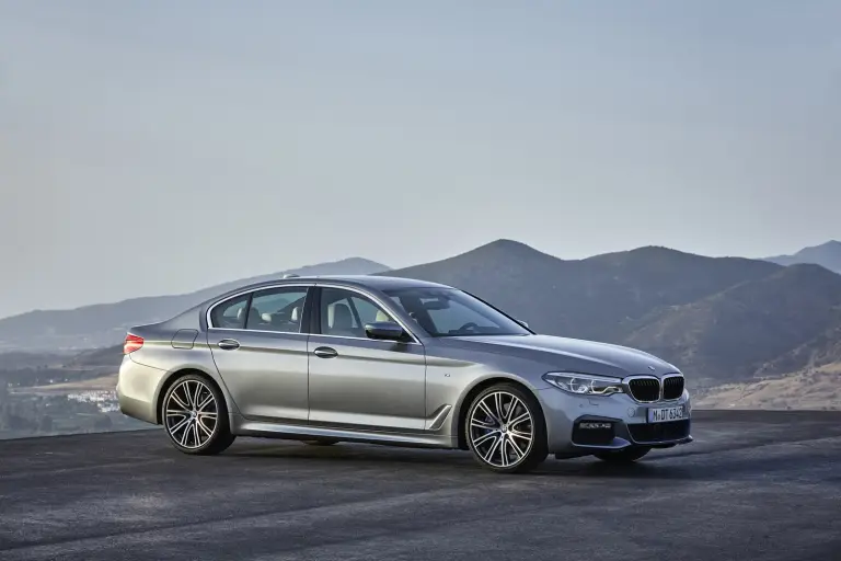 BMW Serie 5 MY 2017 - 14