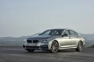 BMW Serie 5 MY 2017 - 26