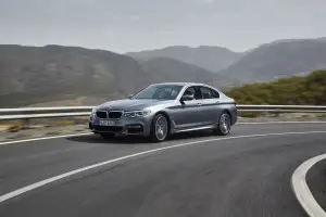 BMW Serie 5 MY 2017 - 31