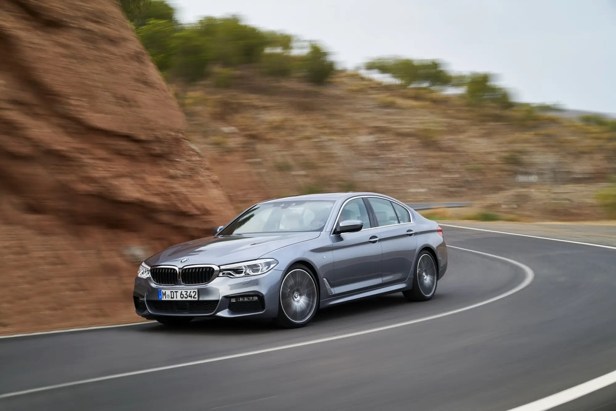 BMW Serie 5 MY 2017 - 38