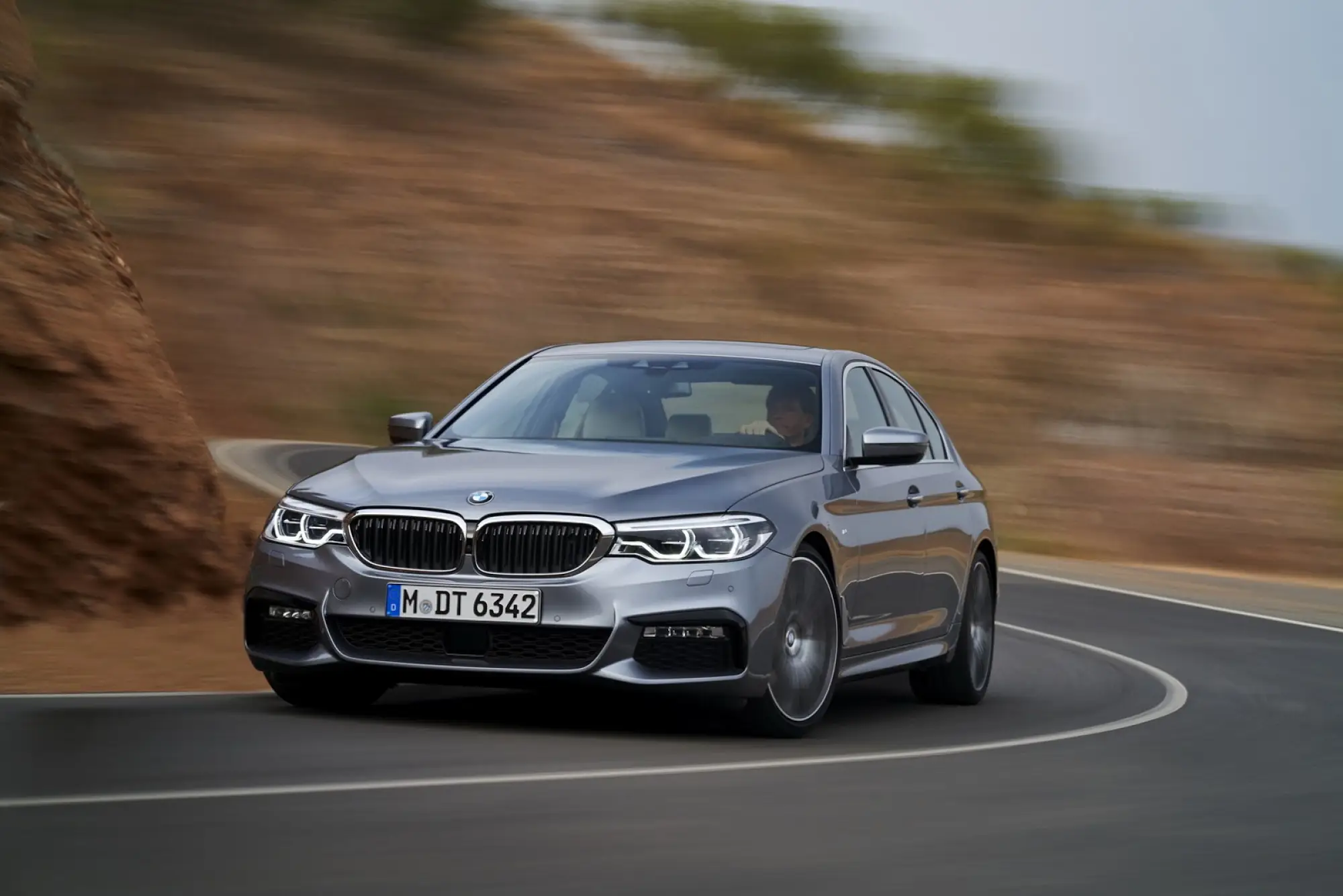 BMW Serie 5 MY 2017 - 39