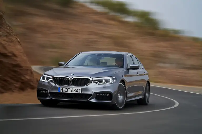 BMW Serie 5 MY 2017 - 39