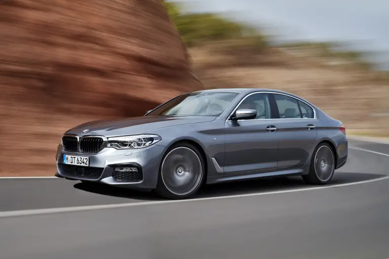 BMW Serie 5 MY 2017 - 41