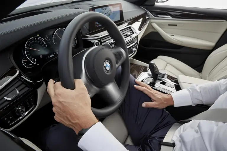BMW Serie 5 MY 2017 - 54