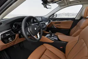 BMW Serie 5 MY 2017 - 93