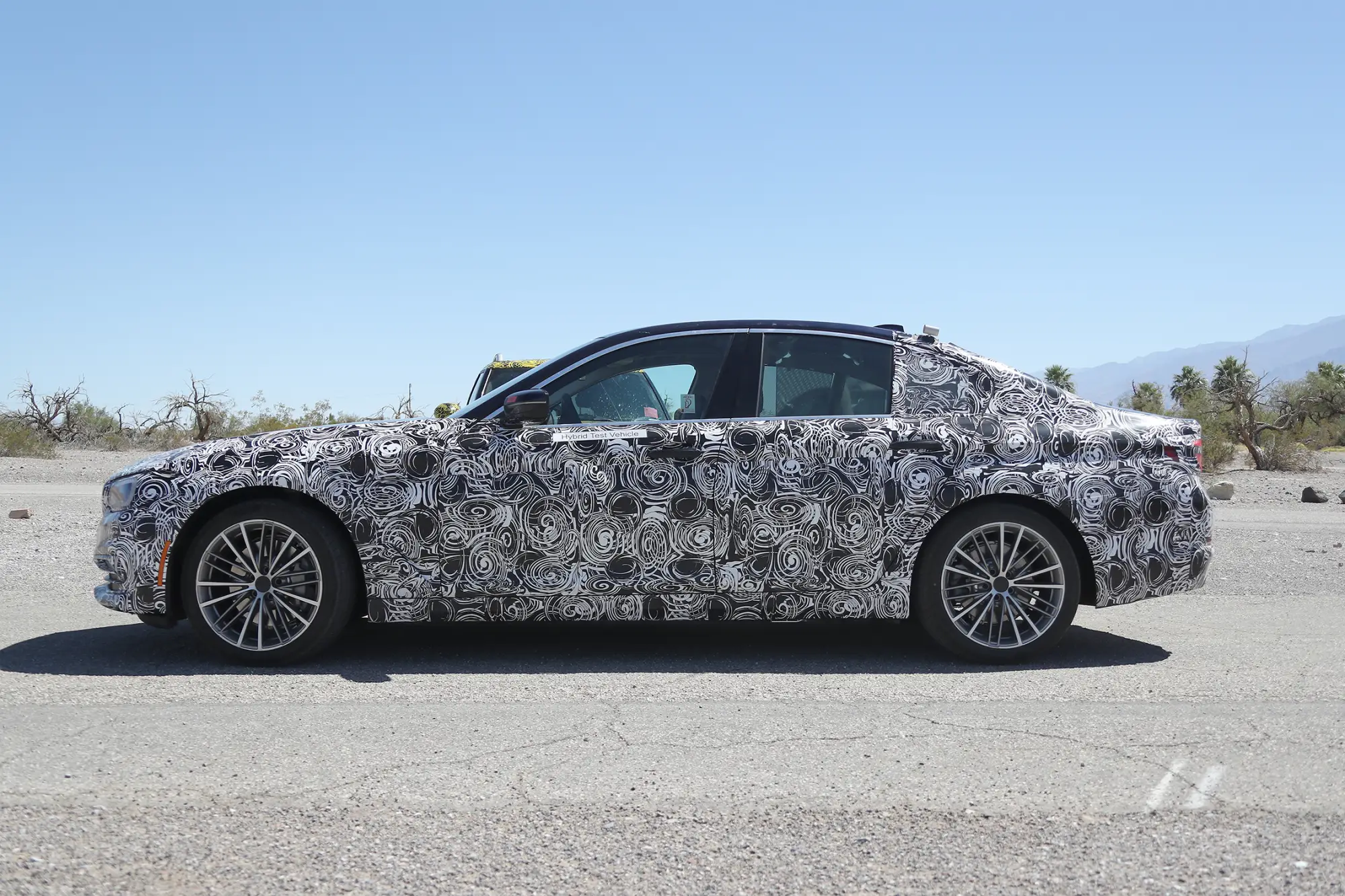 BMW Serie 5 Plug-In Hybrid foto spia 20 luglio 2016 - 3