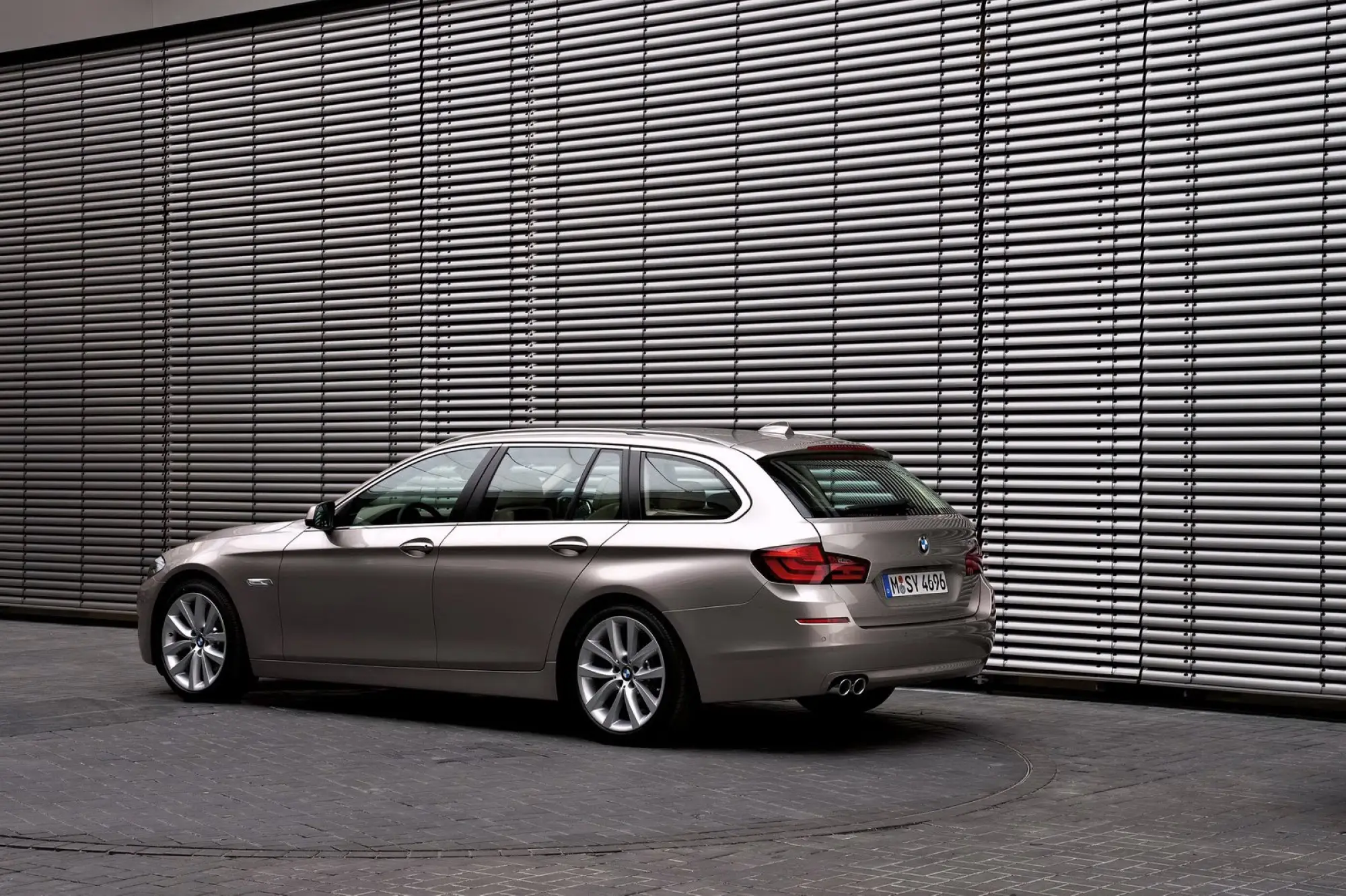 Bmw Serie-5 Touring 2011 - 28