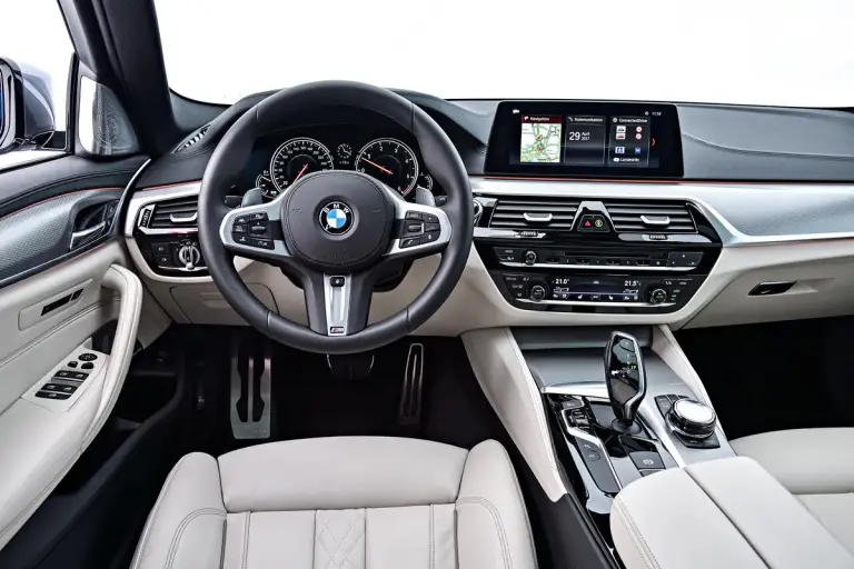 BMW Serie 5 Touring 2017 - 88