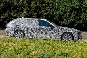 BMW Serie 5 Touring MY 2017 - Foto spia 04-08-2015