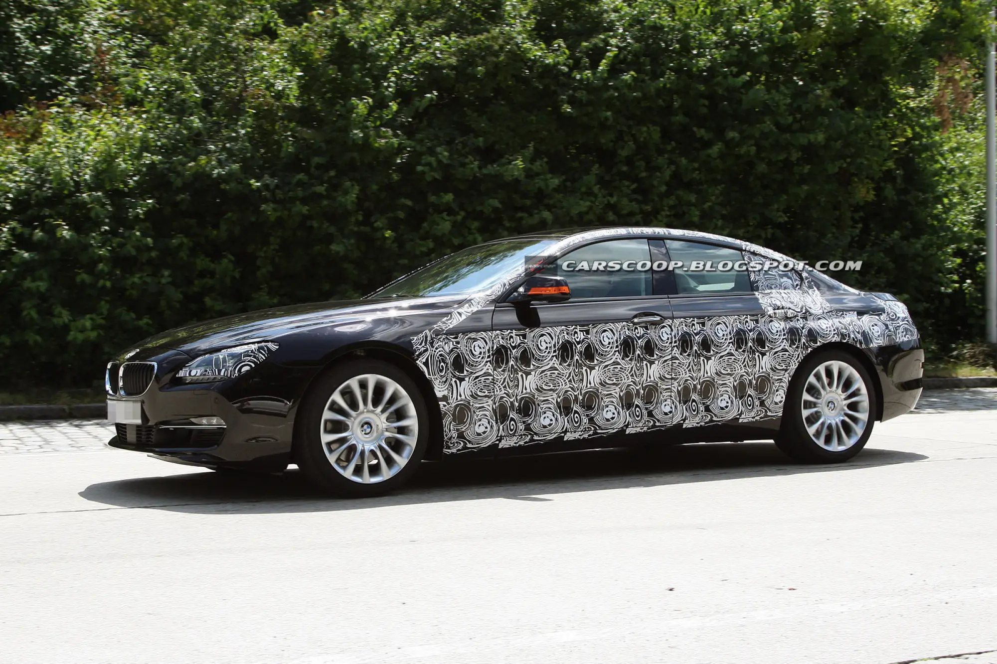 BMW Serie 6 Gran Coupé 2012 foto spia - 3