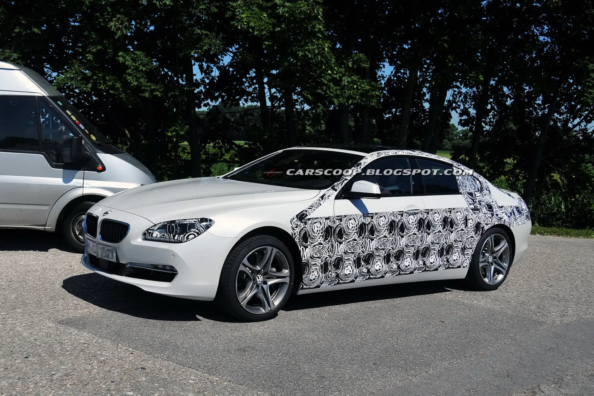 BMW Serie 6 Gran Coupé foto spia - 3