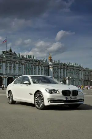 BMW Serie 7 2012 - Foto ufficiali - 28