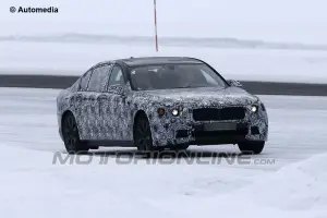 BMW Serie 7 2016 - Foto Spia - 1