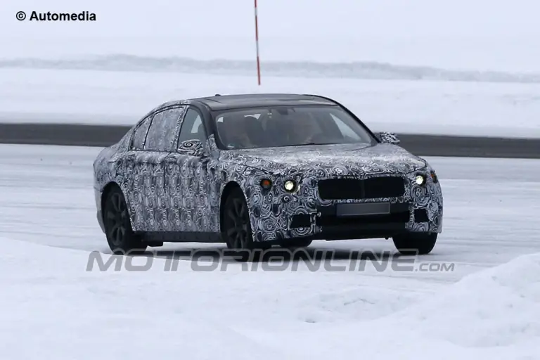 BMW Serie 7 2016 - Foto Spia - 1
