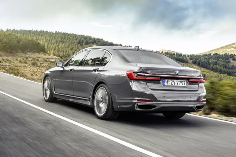 BMW Serie 7 2020 - foto  - 4