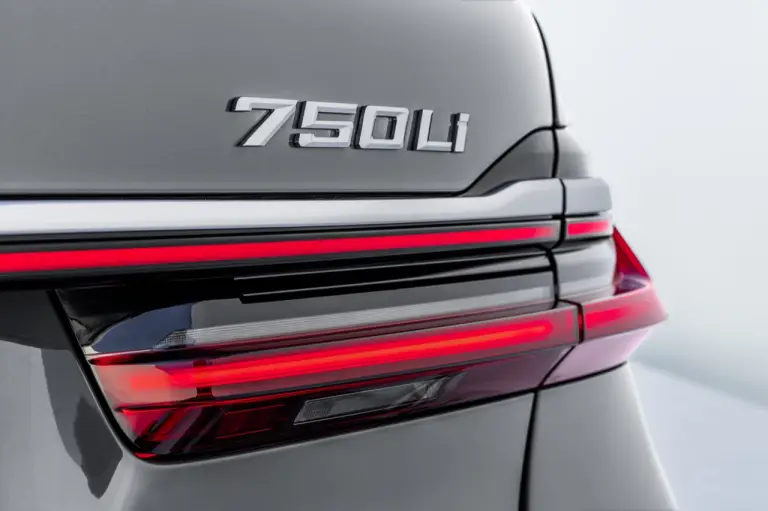 BMW Serie 7 2020 - foto  - 7