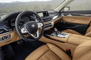 BMW Serie 7 2020 - foto  - 11