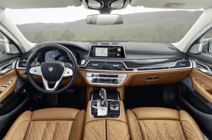 BMW Serie 7 2020 - foto  - 16