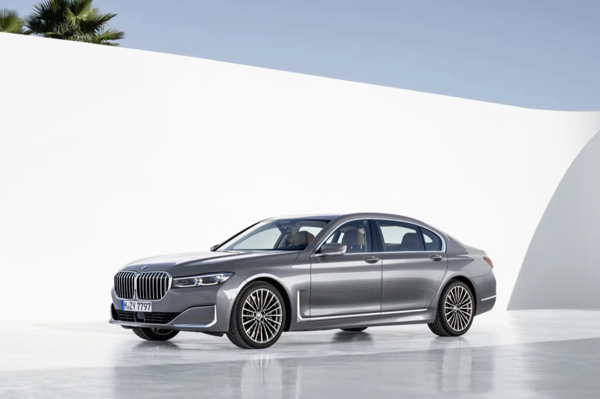 BMW Serie 7 2020 - foto  - 30