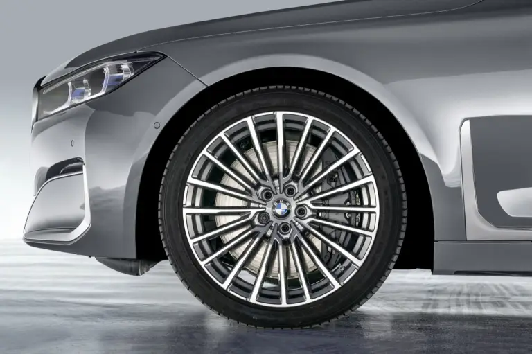 BMW Serie 7 2020 - foto  - 34