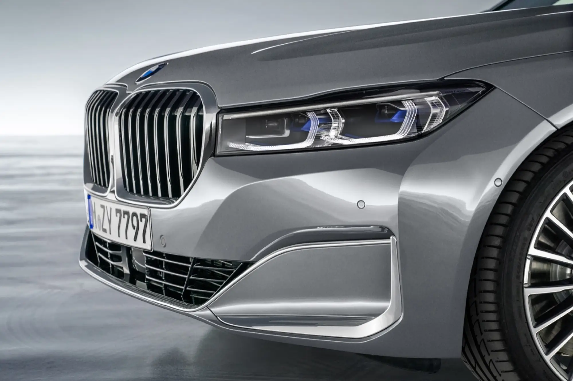 BMW Serie 7 2020 - foto  - 35